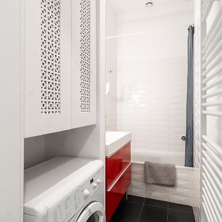 Luxury Apartment With Spacious Livingroom At Opera House Будапеща Екстериор снимка